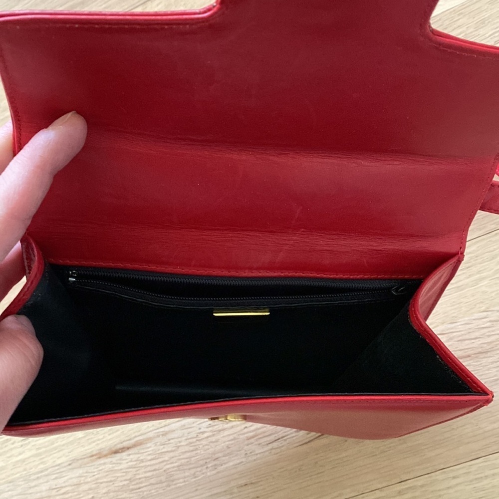 Red Crossbody Purse - Picture 5 of 6